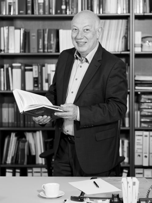 Diplom-Wirtschaftsingenieur Hans-Jürgen Meffert